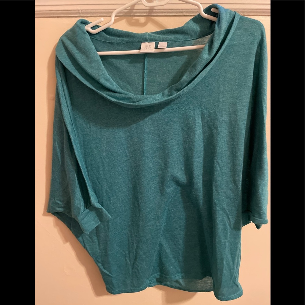 Women’s shirt